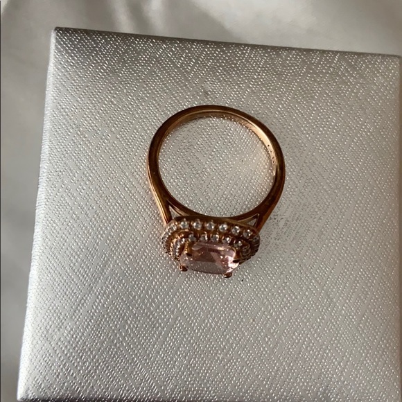 Ring - Picture 2 of 2